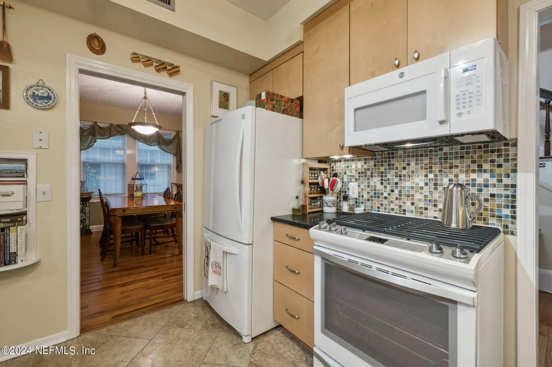 Photo of 3237 RANDALL Street