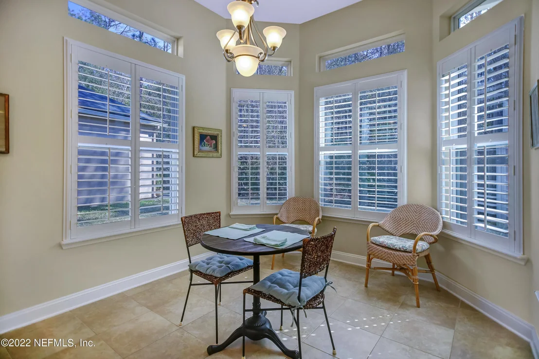 Photo of 1616 SUGAR LOAF Lane