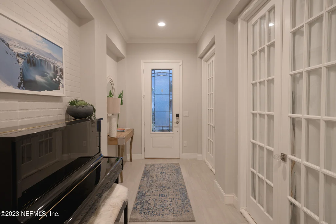 Photo of 111 SEAMOUNT Way