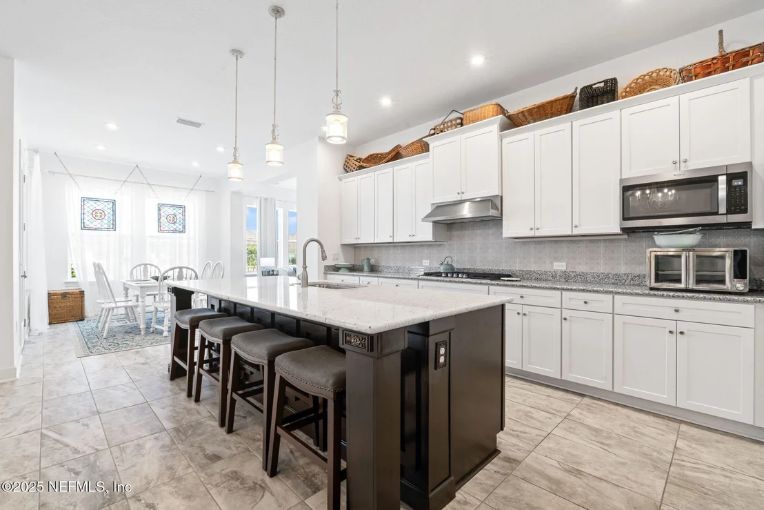 Photo of 63 BRADDOCK Court