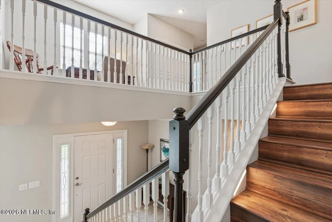 Photo of 817 EAGLE POINT Drive
