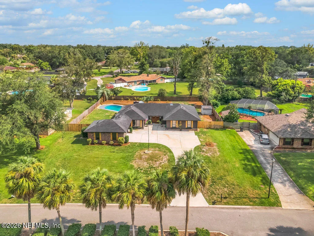 Photo of 2275 FOXWOOD Drive