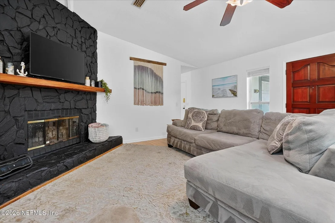 Photo of 116 MORNINGVIEW Place