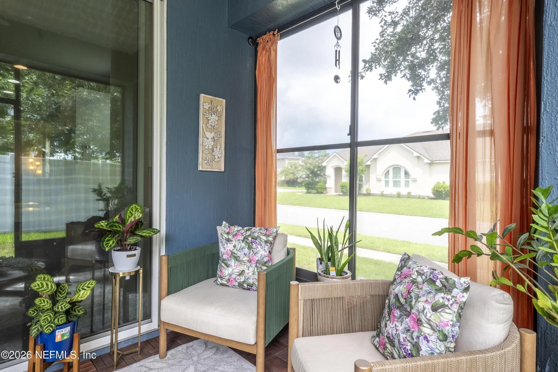 Photo of 7002 AZALEA GROVE Drive