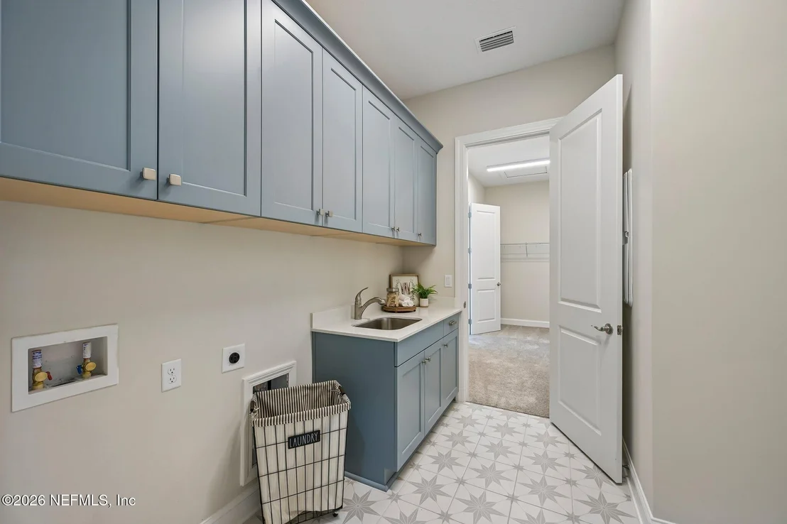 Photo of 139 GRAND RIVAGE DRIVE Drive
