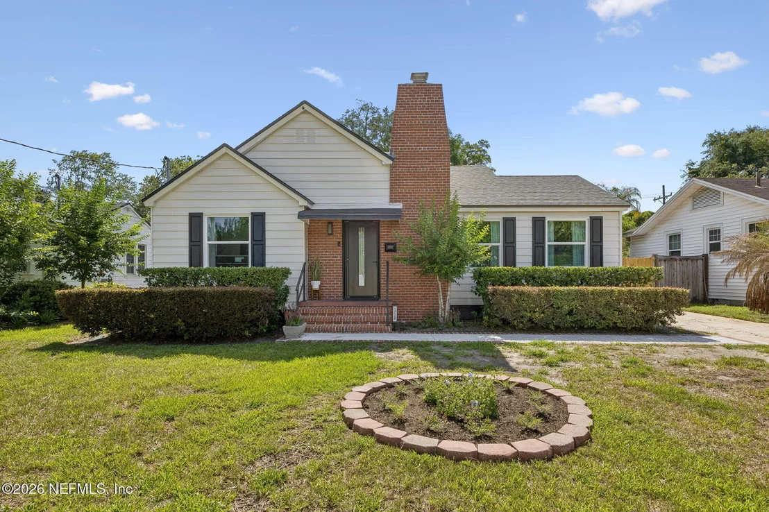 Photo of 1728 MAYVIEW Road