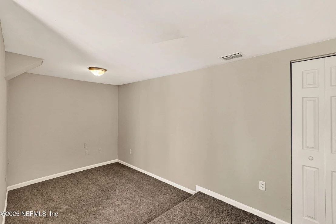 Photo of 8947 SIBBALD Road