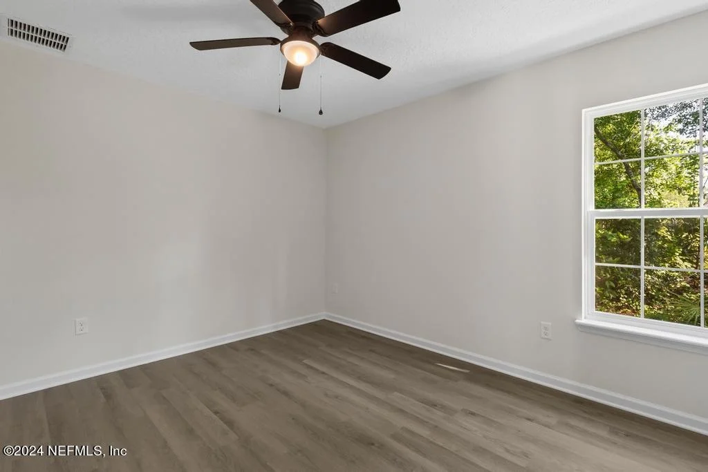 Photo of 6882 BARNEY Road