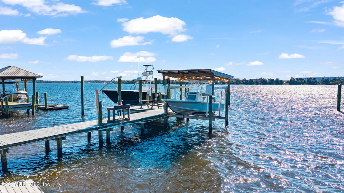 Photo of 5992 HECKSCHER Drive