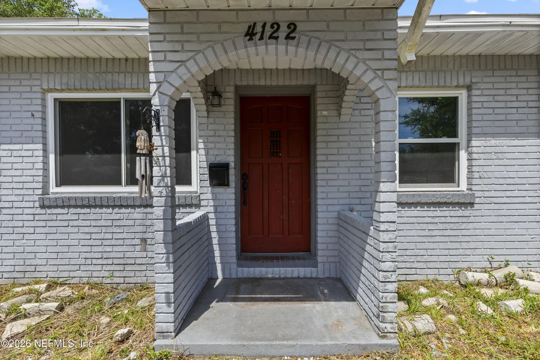 Photo of 4122 RENDALE Drive N