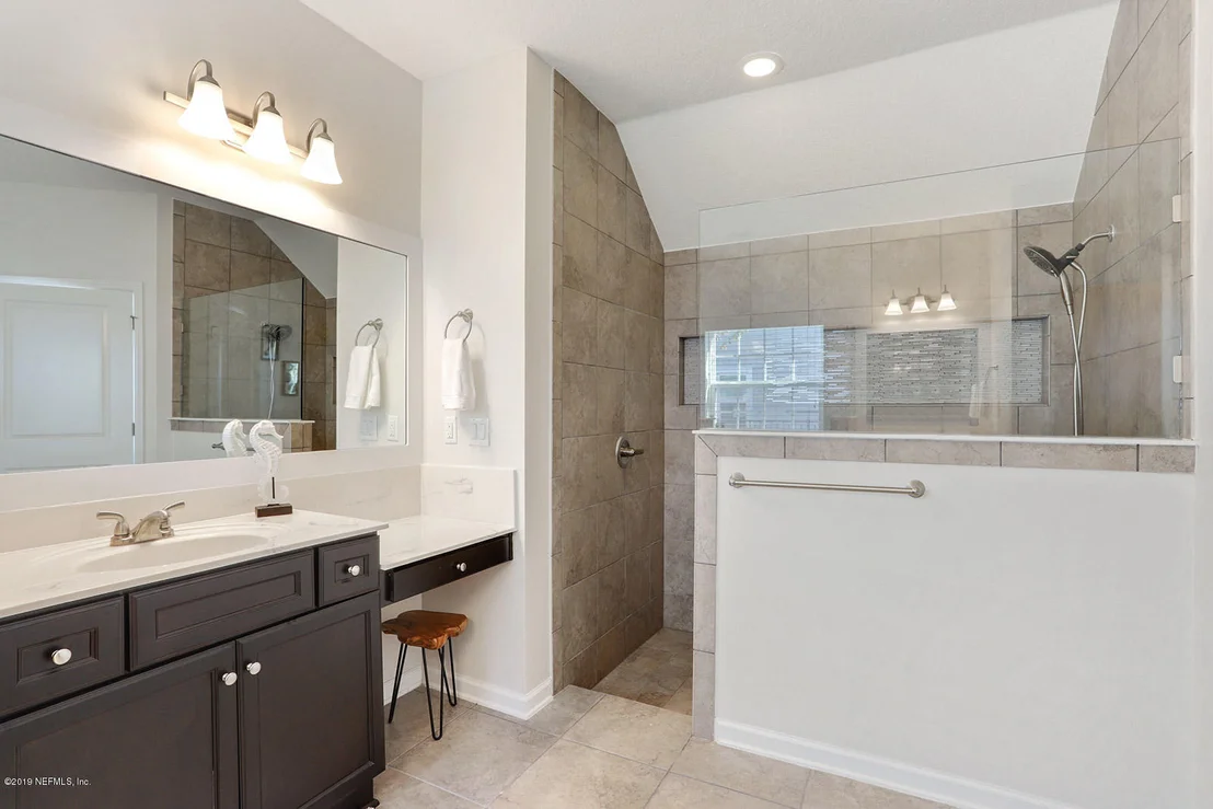 Photo of 1127 LAUREL VALLEY Drive