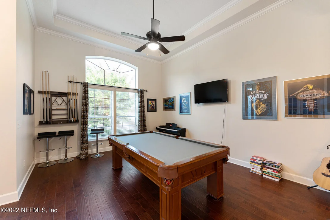 Photo of 120 N ATHERLEY Road