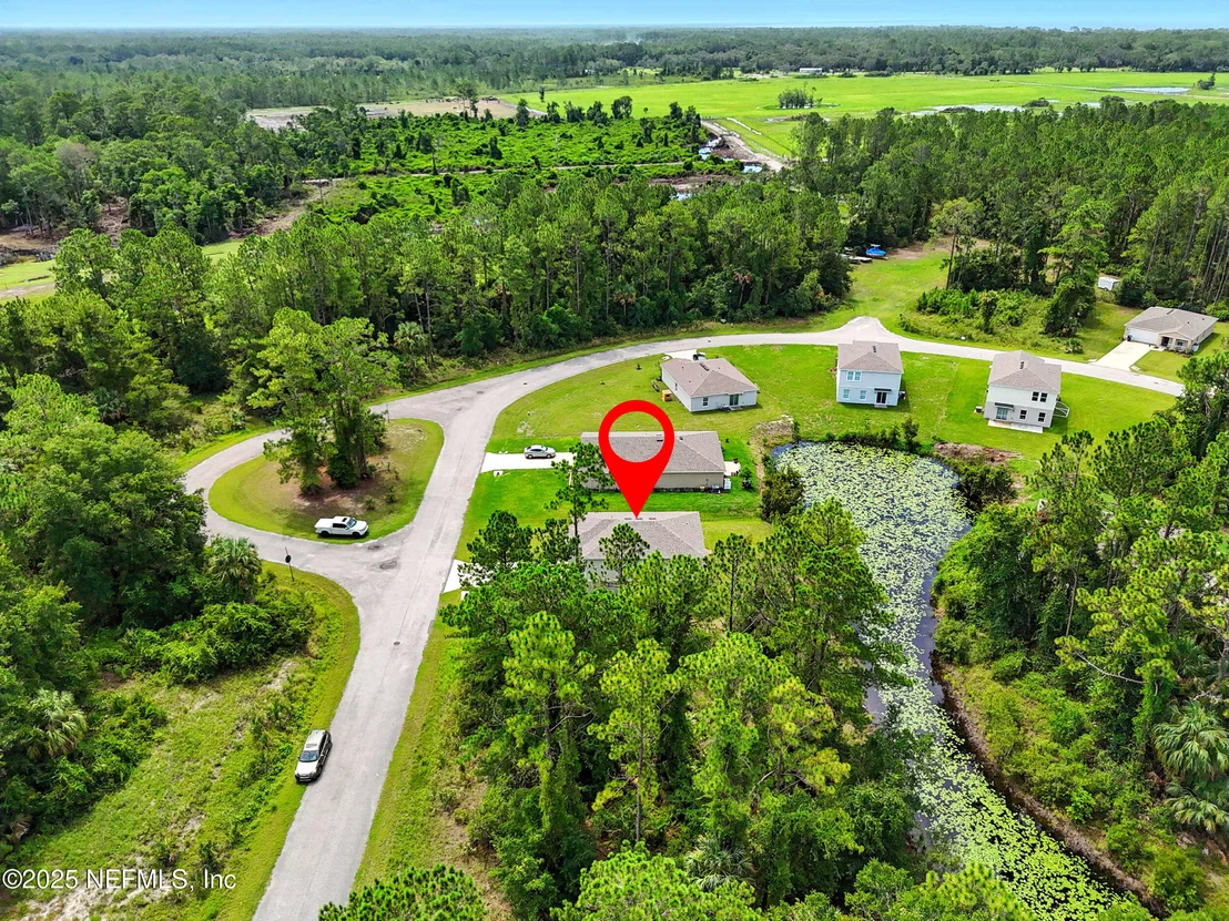 Photo of 380 LIVE OAK Loop