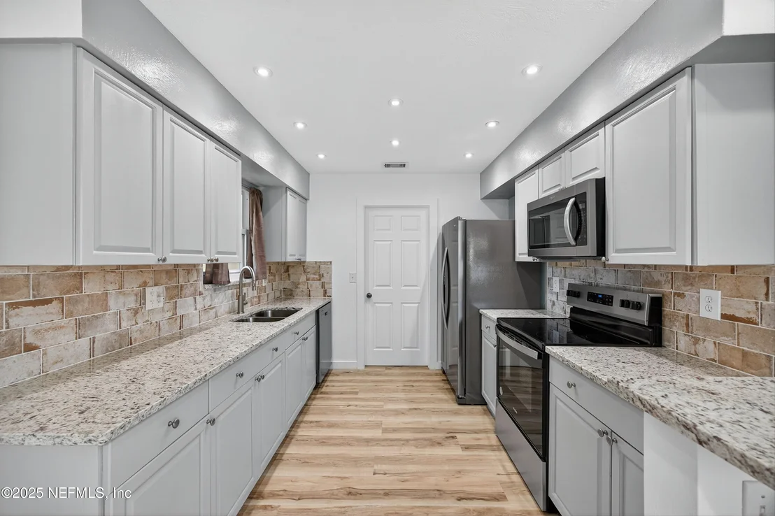 Photo of 15 KATRINA Place
