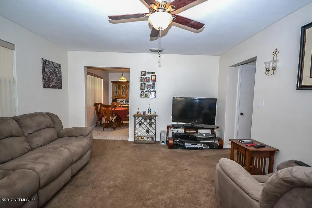 Photo of 341 SILVERSMITH Lane