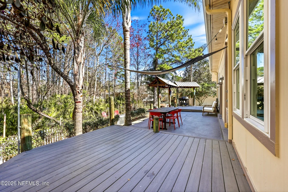 Photo of 185 BARTRAM PARKE Drive