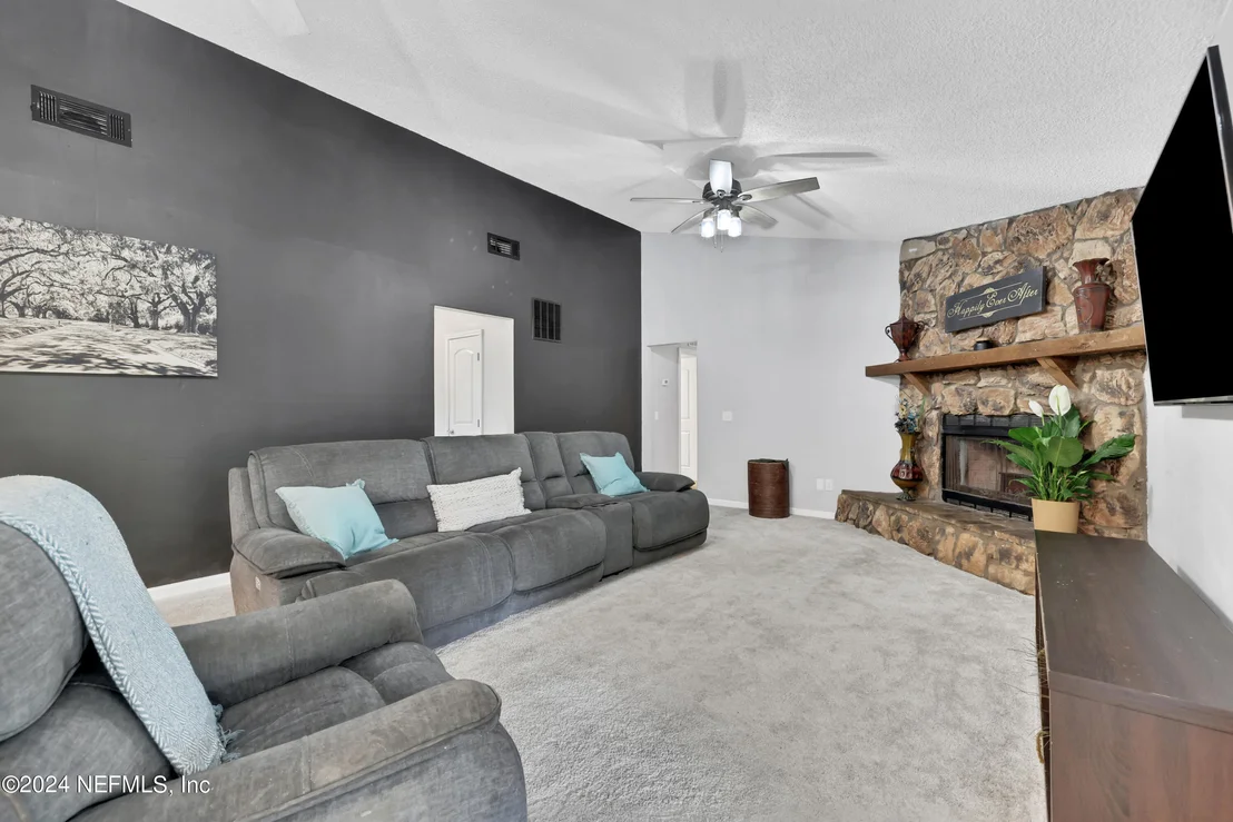 Photo of 803 NORTHFORK Road