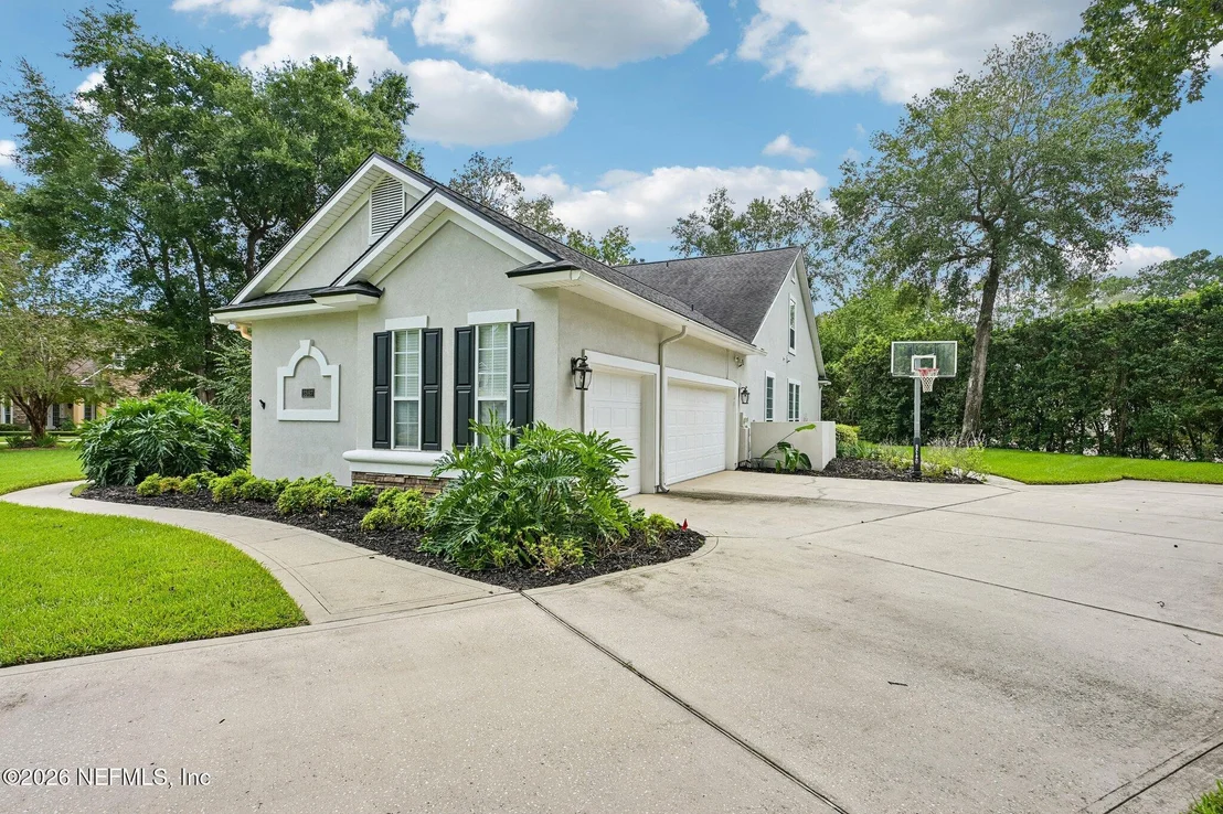 Photo of 2567 FERNTREE Lane