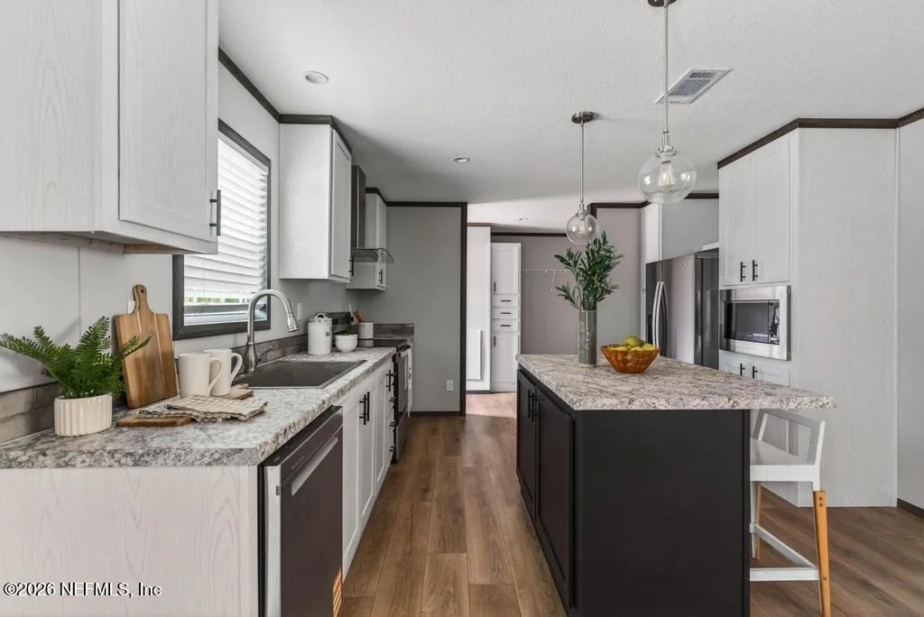 Photo of 2817 SPRING Drive
