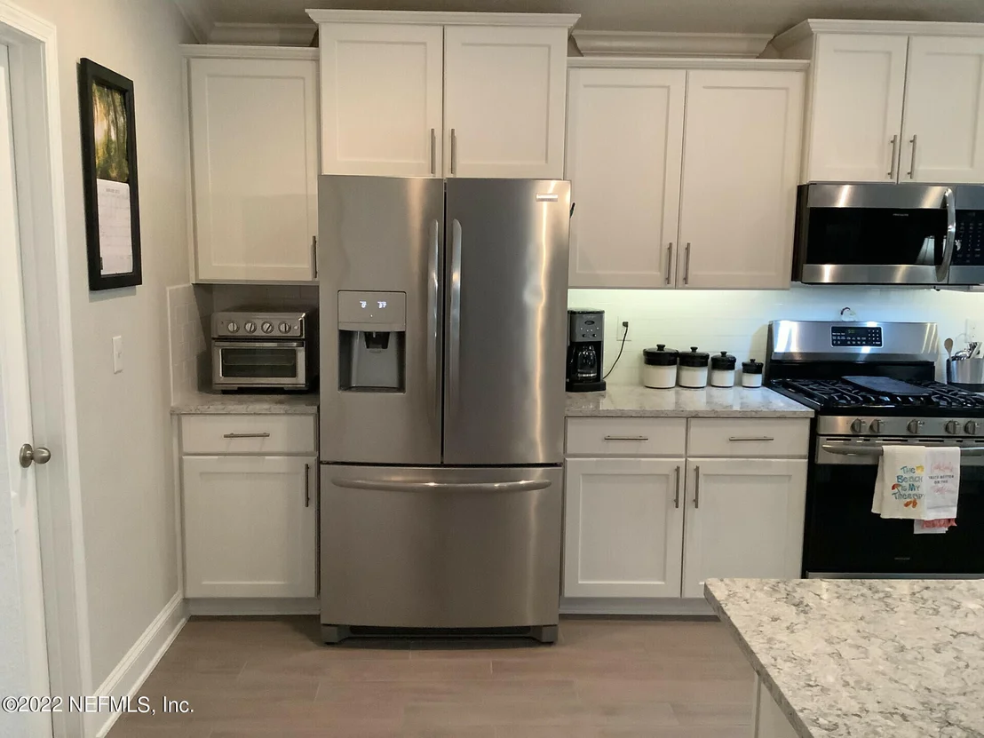 Photo of 48 SUNBERRY Way