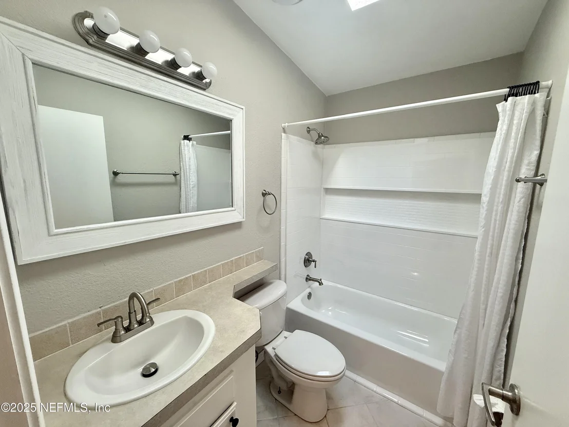 Photo of 2974 LAKESIDE VILLA Road