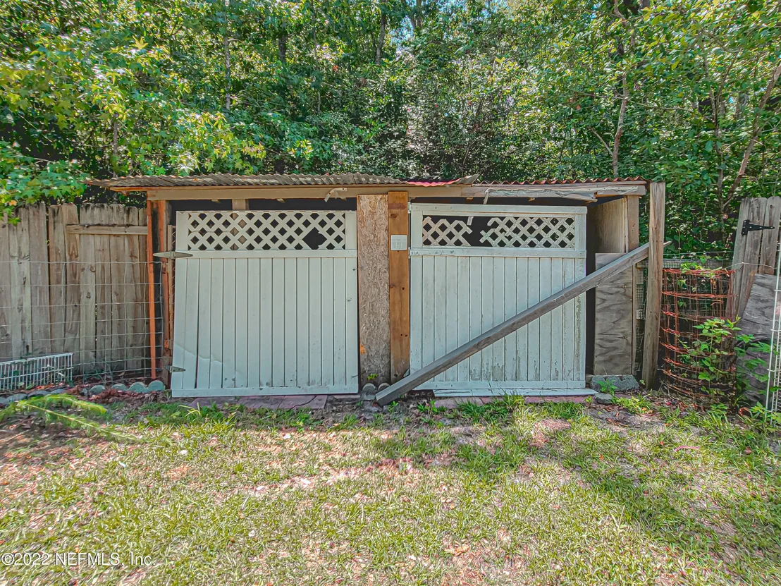 Photo of 65 PEPPERMINT Avenue