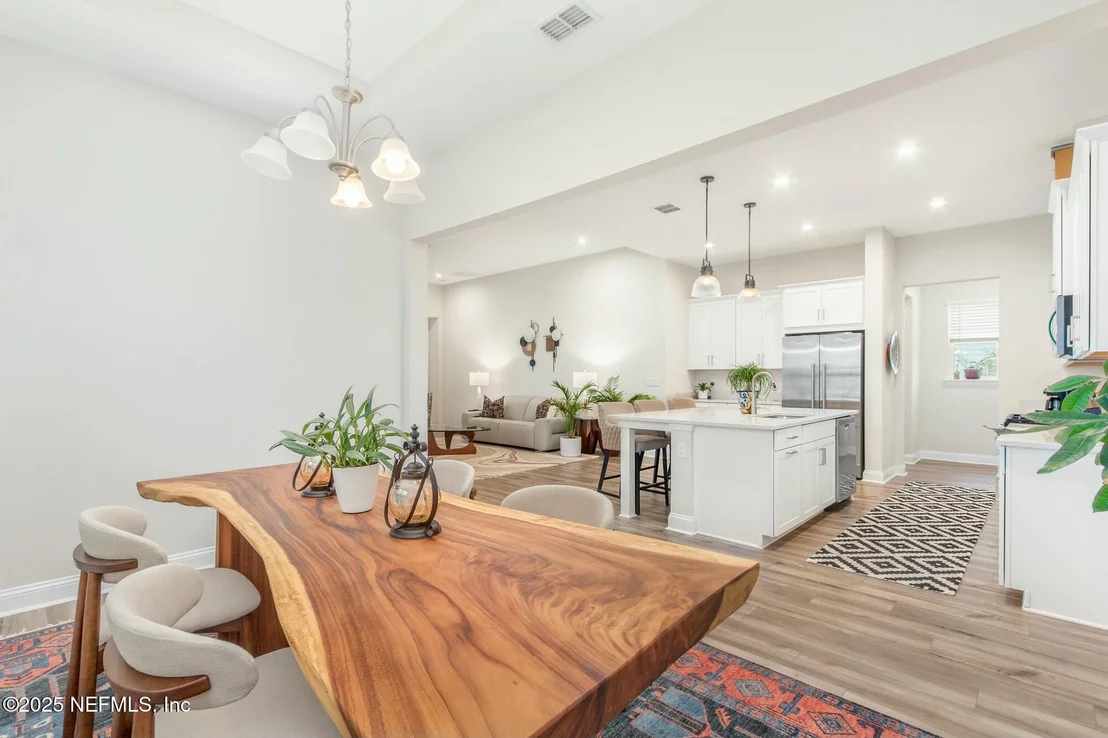 Photo of 226 SILKGRASS Place