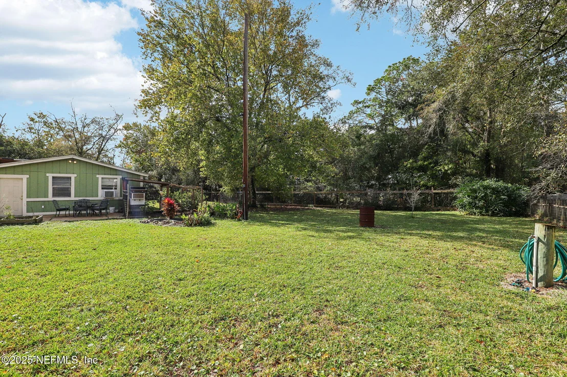 Photo of 8521 COUNTY ROAD 13 N