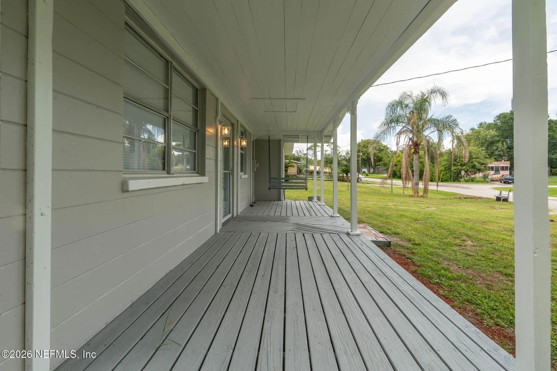 Photo of 215 HILLTOP Drive