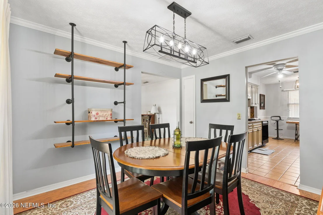 Photo of 5495 FORREST Drive