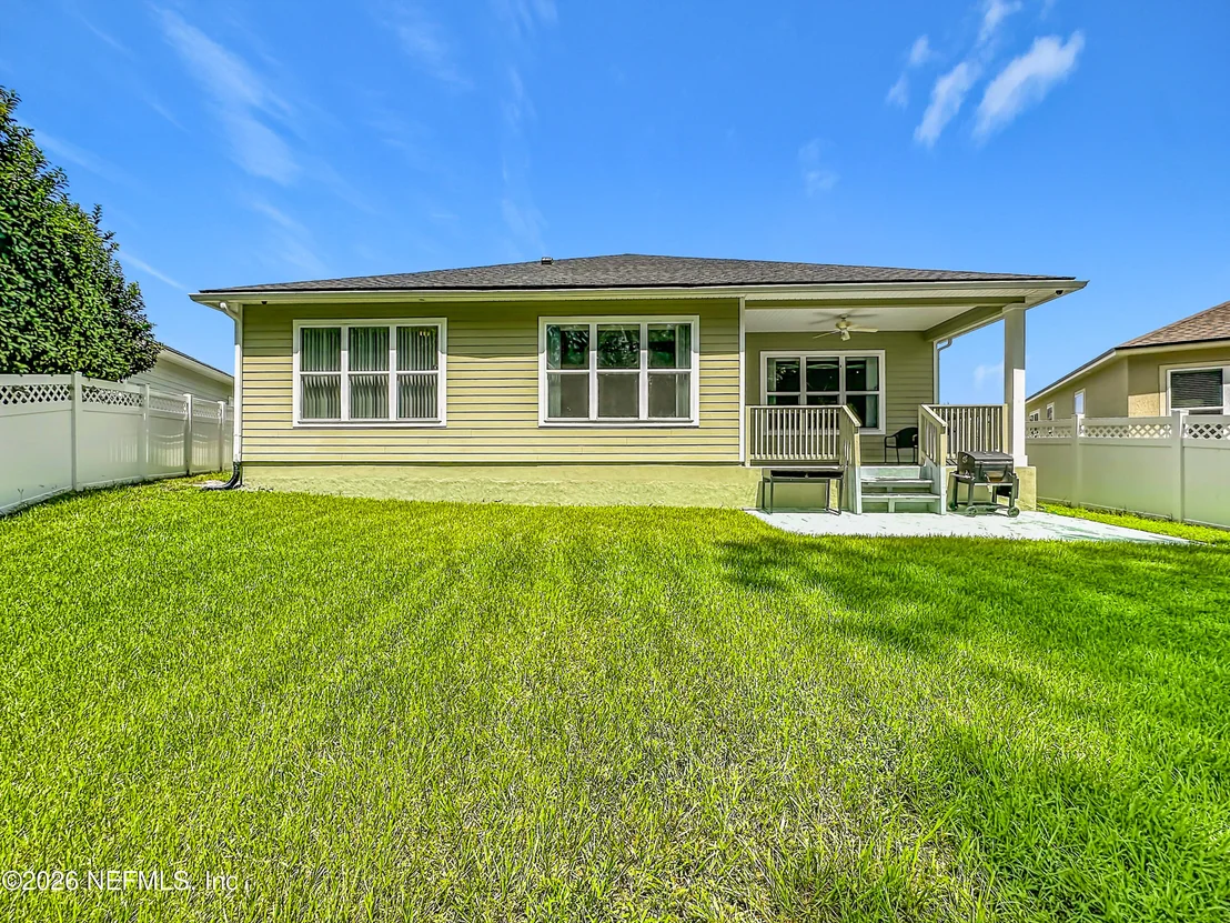Photo of 676 CHARTER OAKS Boulevard
