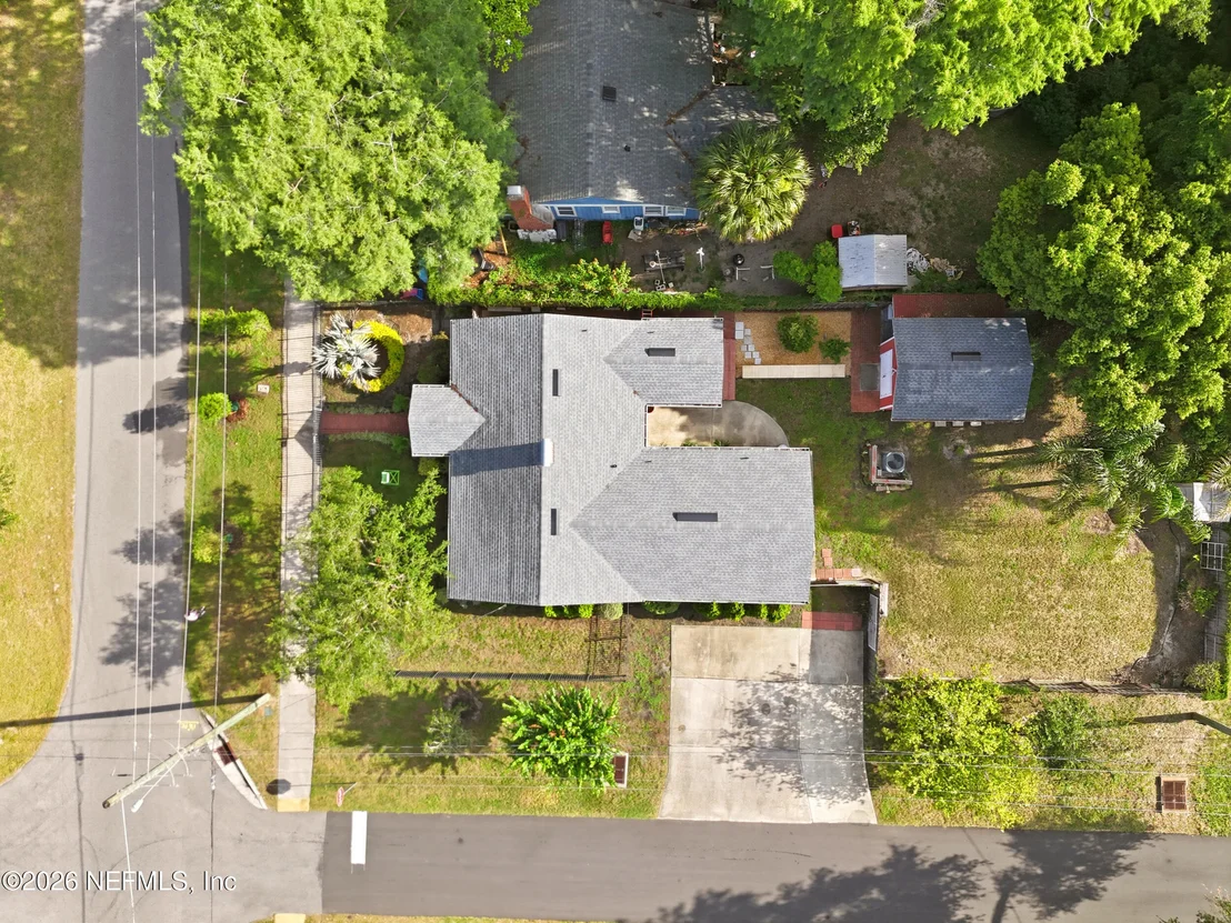 Photo of 2223 BAYVIEW Road
