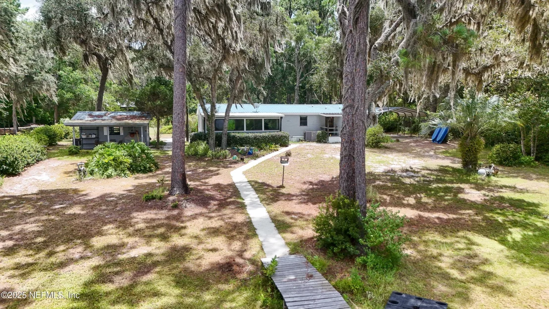 Photo of 101 PINE TREE Lane