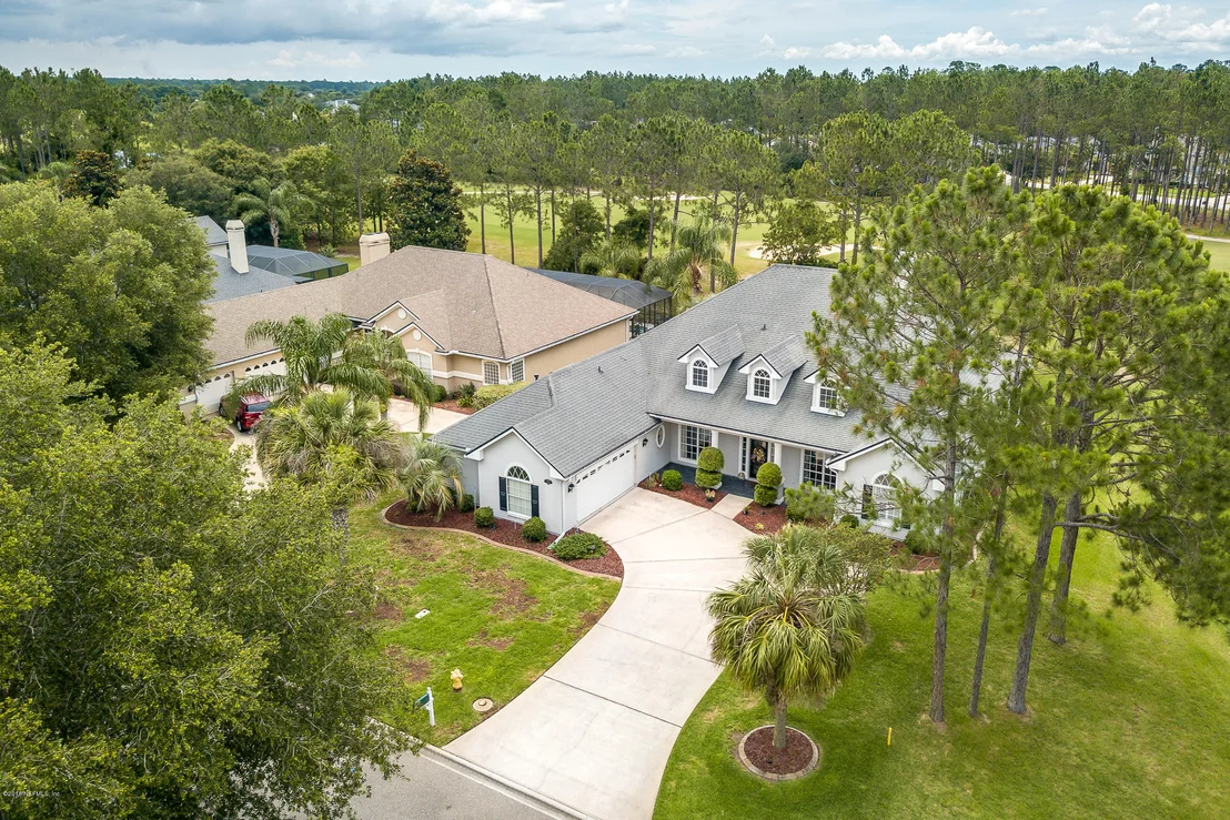 Photo of 1925 LYNDHURST Drive