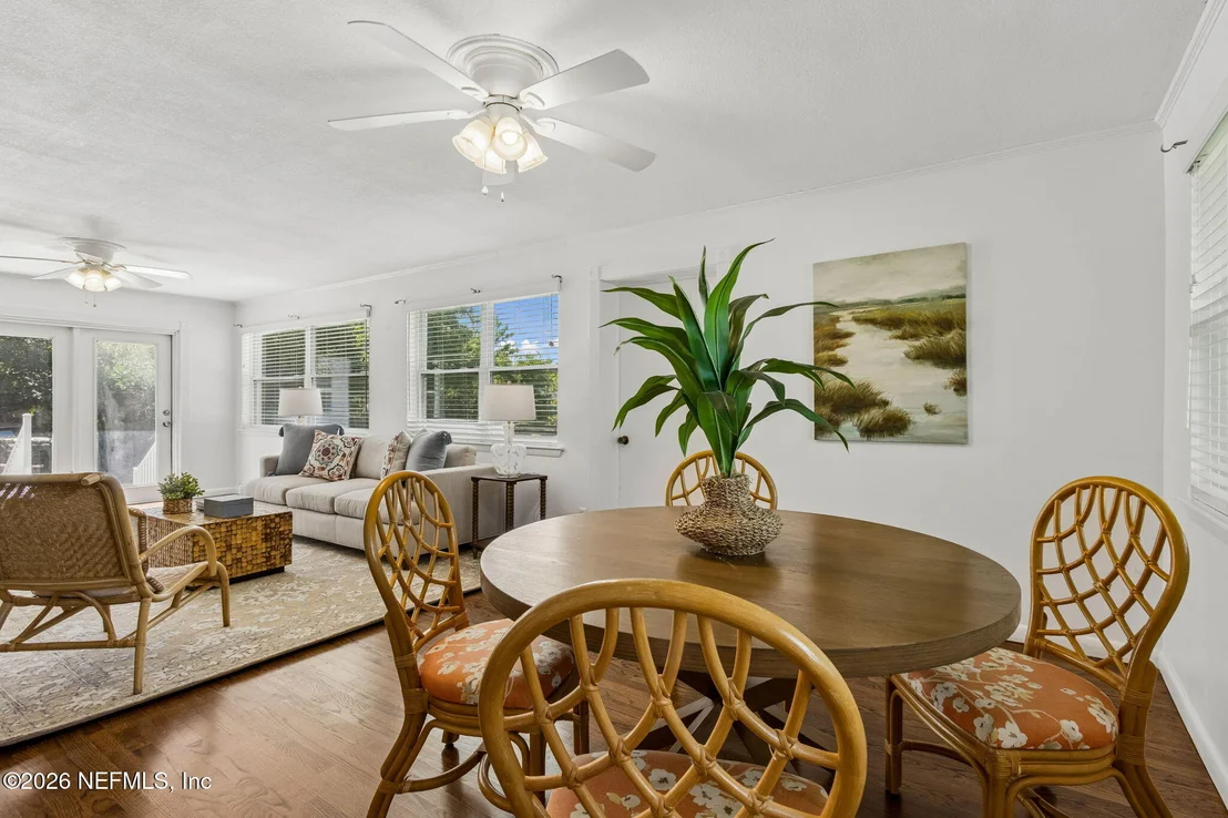 Photo of 915 OLD GROVE Manor