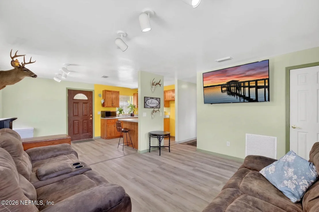 Photo of 7370 WOODWARD Road