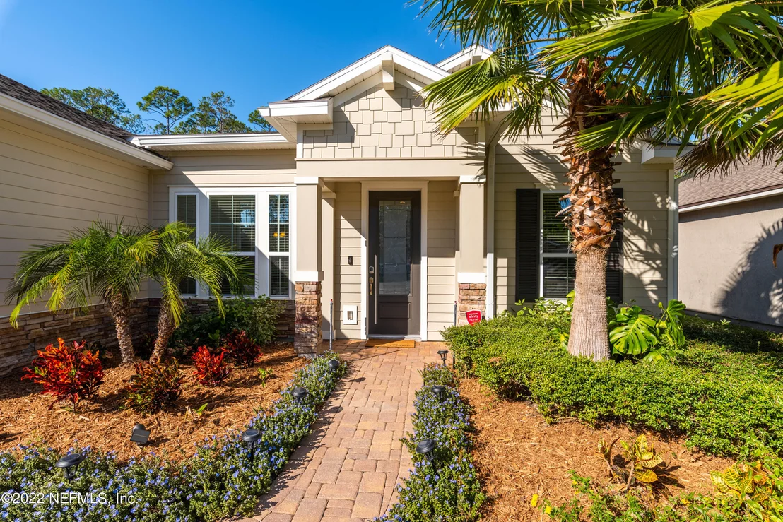 Photo of 699 ASPEN LEAF Drive