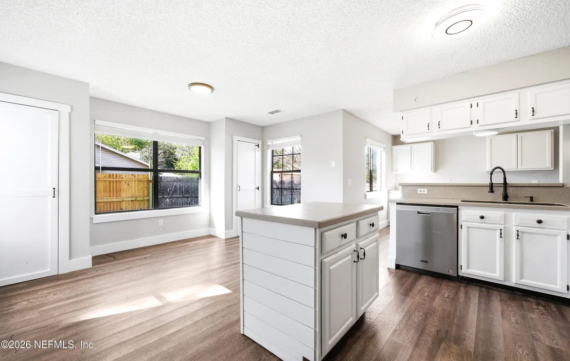 Photo of 1906 APOPKA Drive