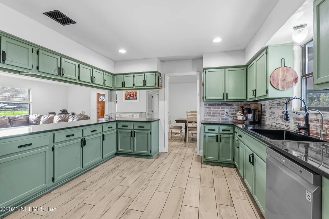 Photo of 2961 BEAVER Avenue