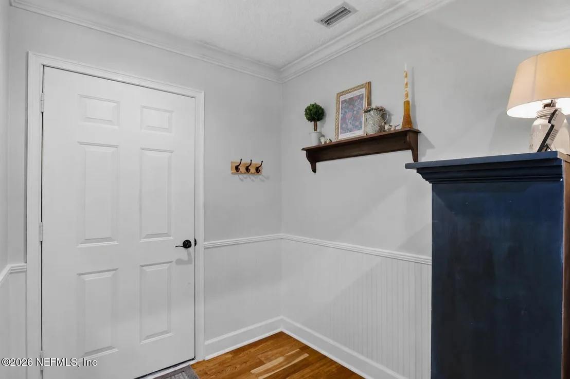 Photo of 8148 BLUE JAY Lane