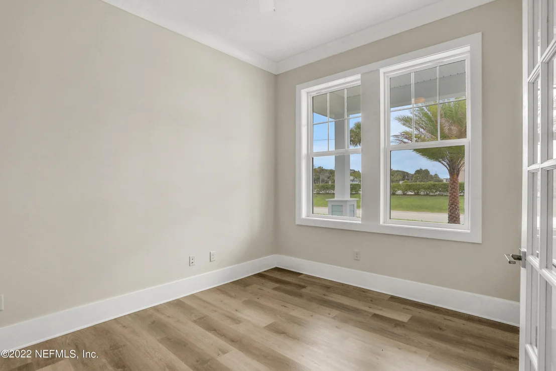 Photo of 121 5TH Street