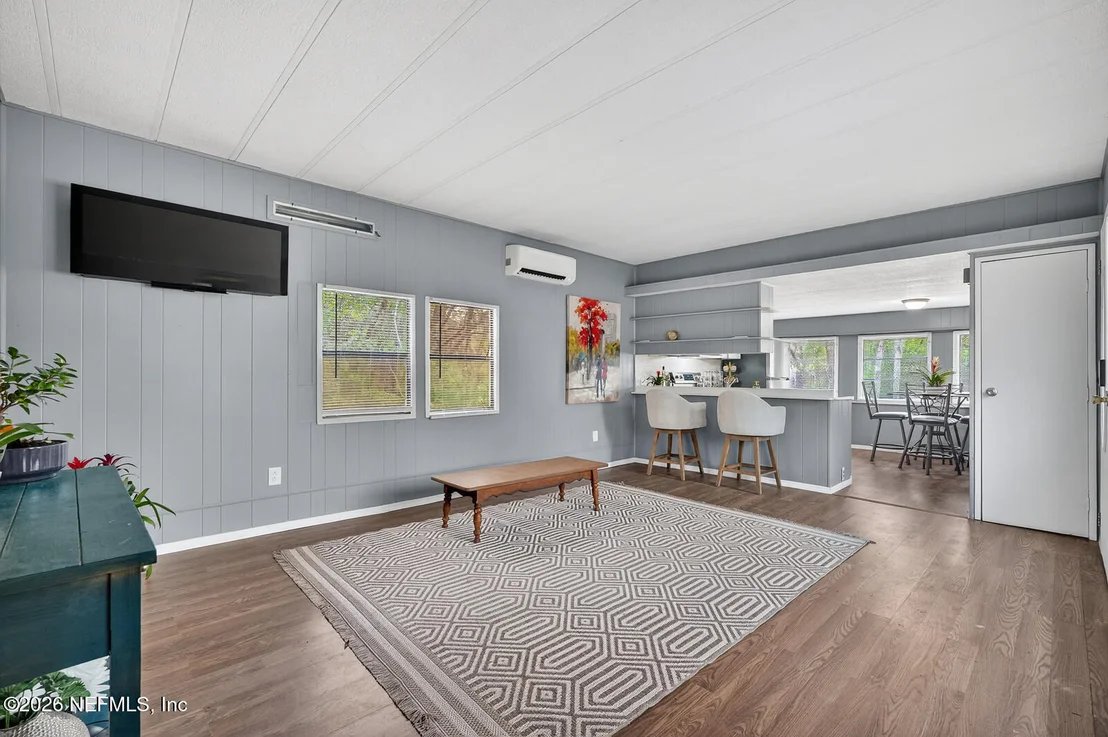 Photo of 112 PALMER Drive
