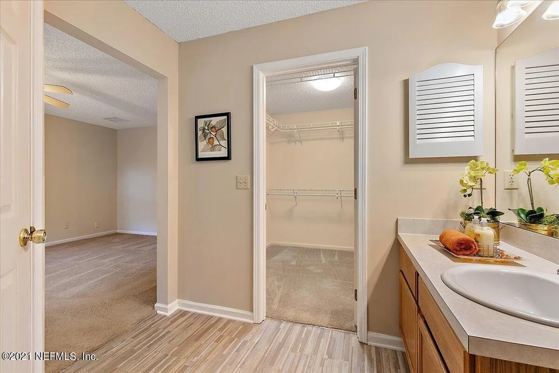 Photo of 14065 BROKEN BOW Drive N