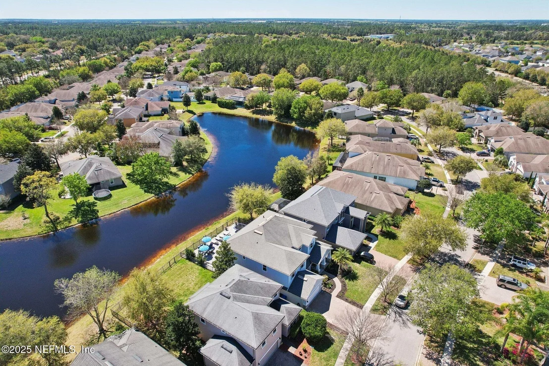 Photo of 212 CORNWALL Drive