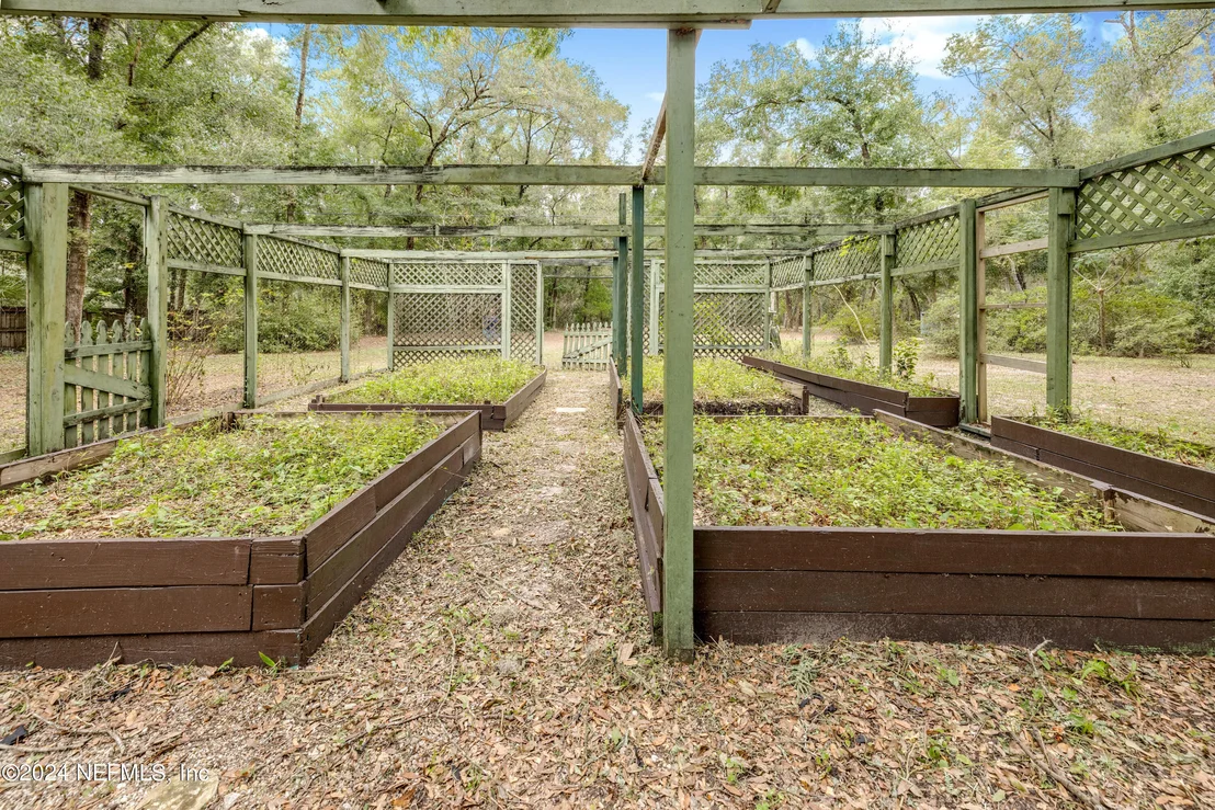 Photo of 334 N COUNTY ROAD 315