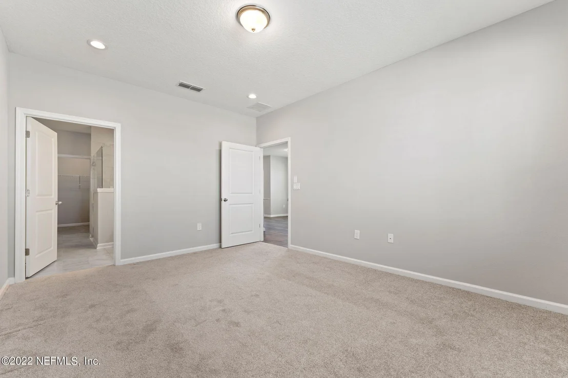 Photo of 564 PINE BLUFF Drive
