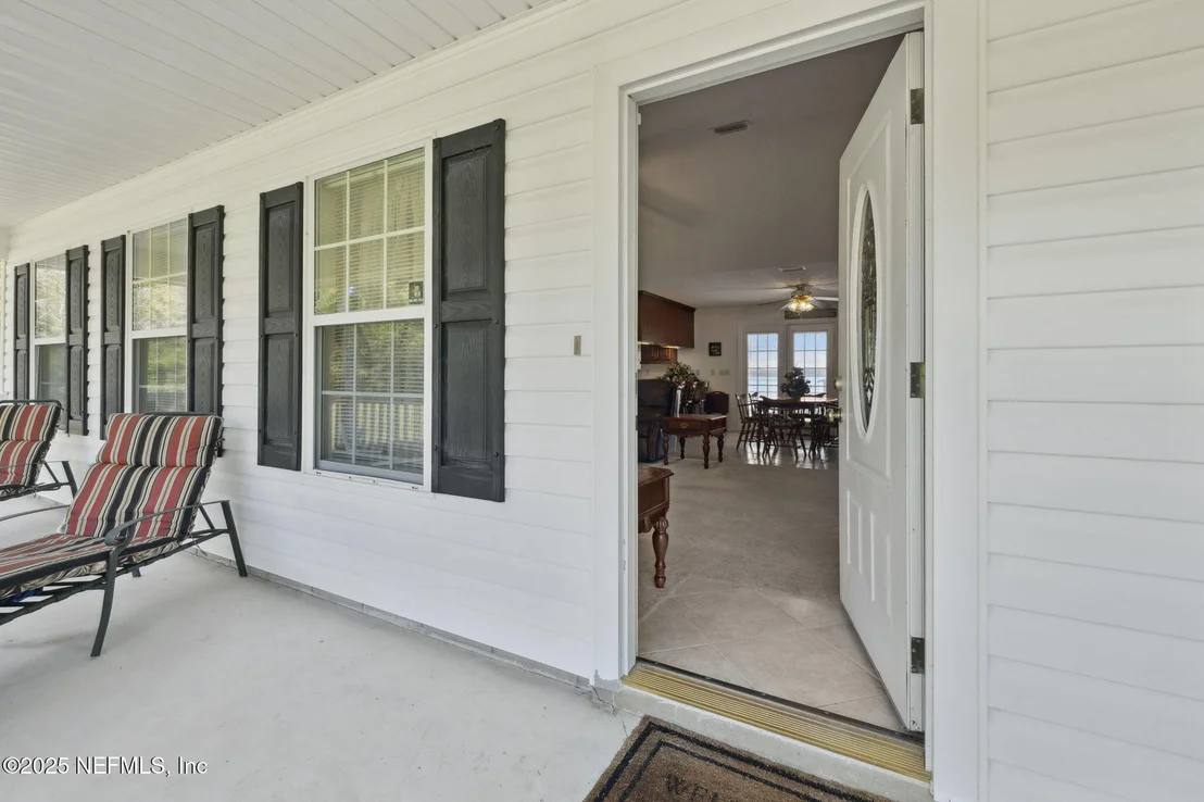 Photo of 212 LAKE Drive