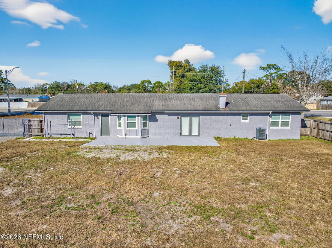 Photo of 8294 COLLINS Road