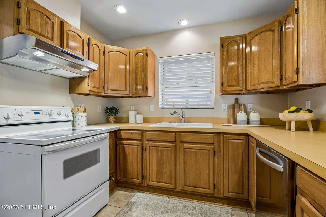 Photo of 5448 DIAZ Place