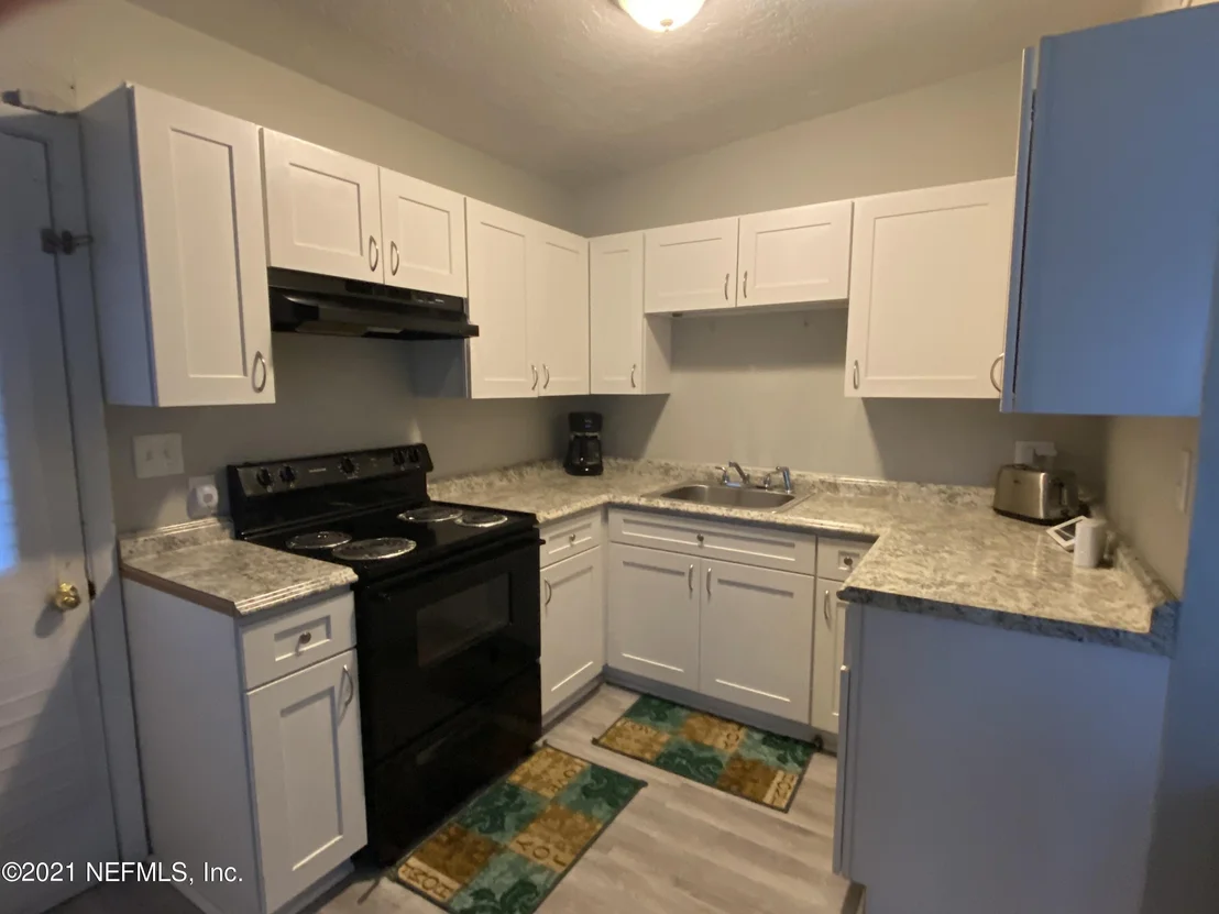 Photo of 308 LINDEN Lane